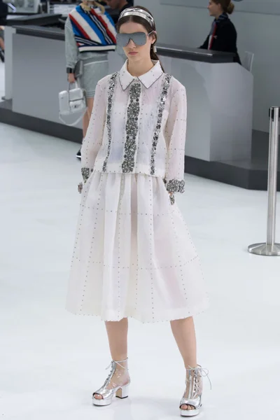 Look 75
